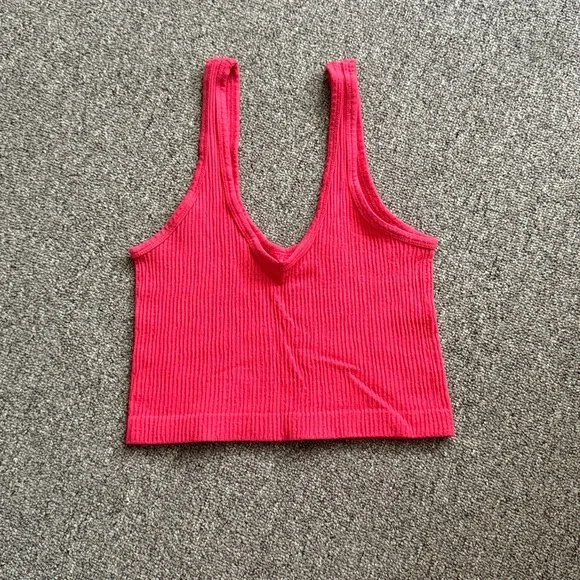 Pink/Red Ribbed Tank Top - Picture 1 of 3